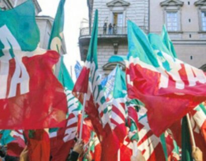 Forza Italia: "Disastrosa programmazione dei ponti festivi tra 25 Aprile e 1 Maggio"