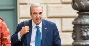 Forza Italia Napoli: " Il Presidente Gasparri l'unico in parlamento ad interessarsi degli LSU"